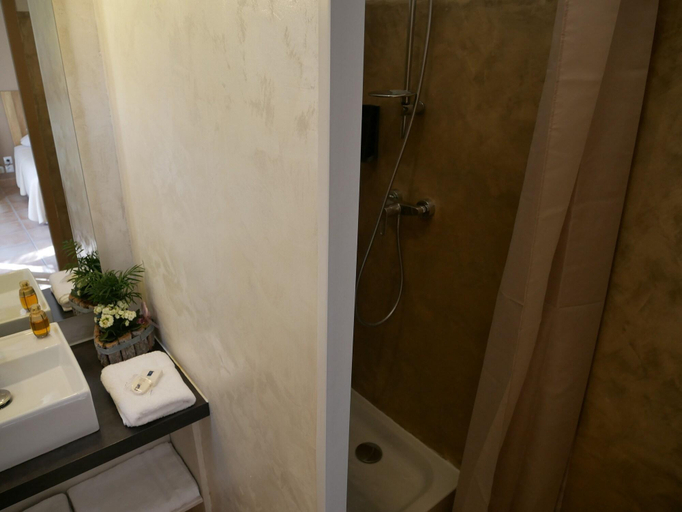 Bathroom 4, Hôtel les Ambres, Vaucluse