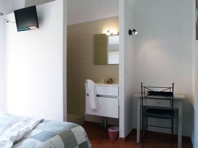 Bedroom 3, Hôtel les Ambres, Vaucluse