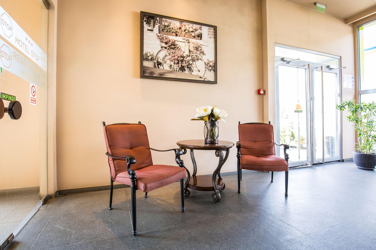 Public Area 2, Stop Hotel, Sanpetru
