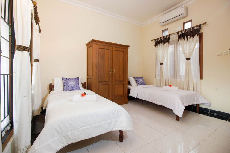 Bedroom 2, Joy House By NGINAP, Sleman