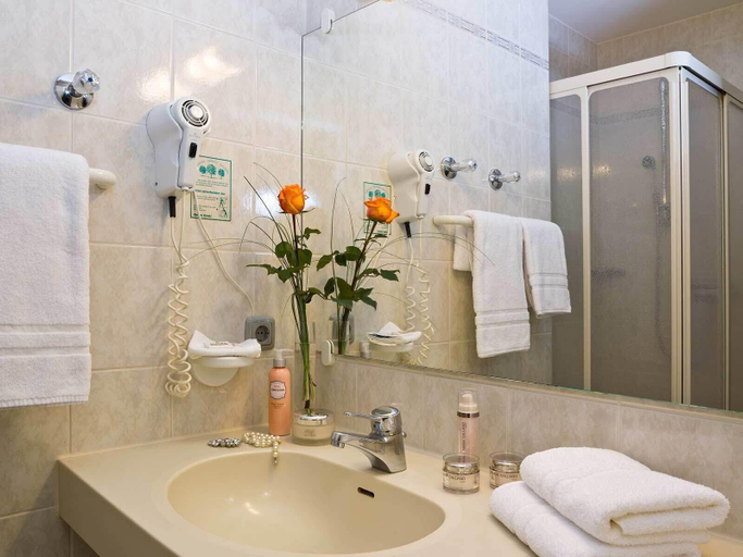 Bathroom 5, Hotel Dein Franz, Passau