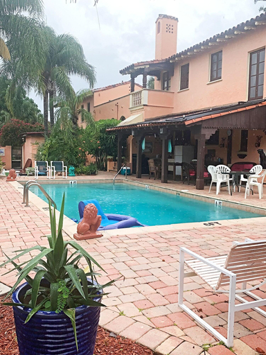 Sport & Beauty 2, The Villa Bed and Breakfast, Volusia