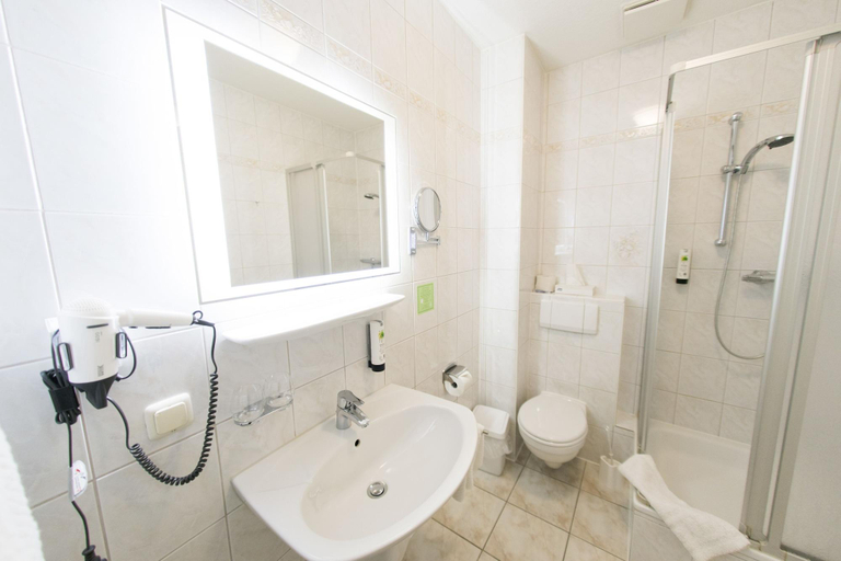 Bathroom 5, Das Fritz Hotel, Schwerin