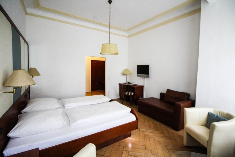 Bedroom 4, Hotel Uhland, München