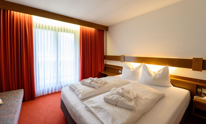 Bedroom 3, Hotel Mirabell, Bolzano