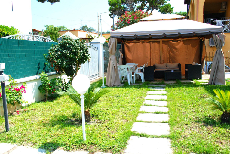 Exterior & Views, B&B La Vispa Teresa, Napoli