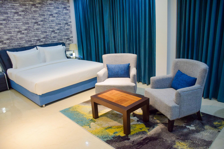 Public Area 2, Ruvisha Beach Hotel, Negombo