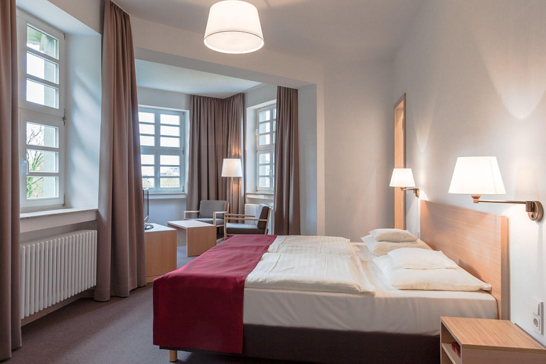 Bedroom 4, Kardinal Schulte Haus, Rheinisch-Bergischer Kreis