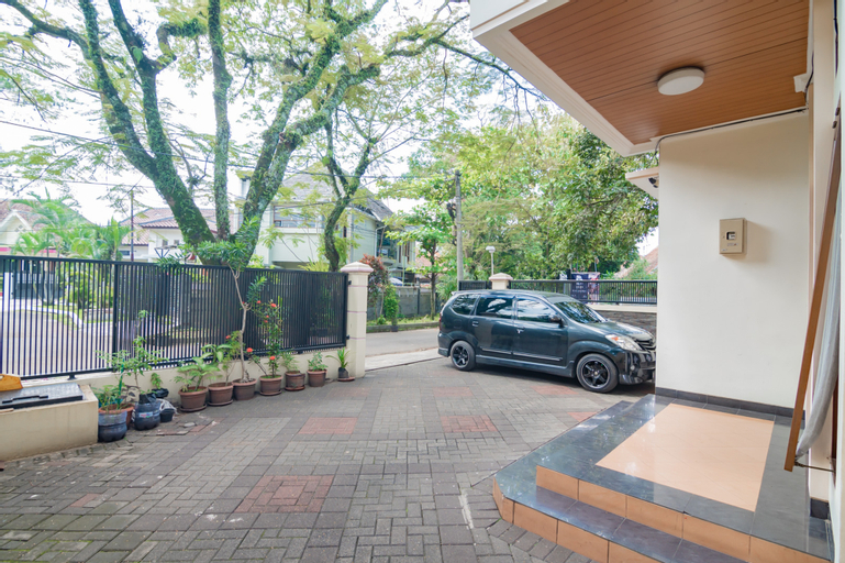 Koolkost near Riau Junction Mall (Minimum Stay 6 Nights), Bandung