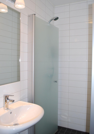 Bathroom 5, Stadshotellet Lidköping, Lidköping