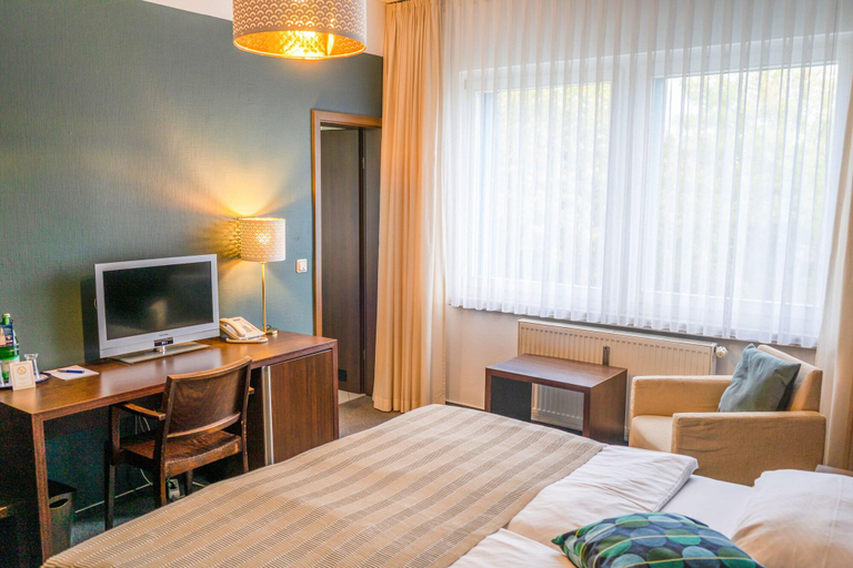 Bedroom 4, Strandhotel Senftenberger See, Oberspreewald-Lausitz