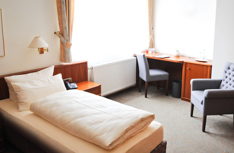 Bedroom 3, Hotel Gasthaus Appel Krug, Paderborn