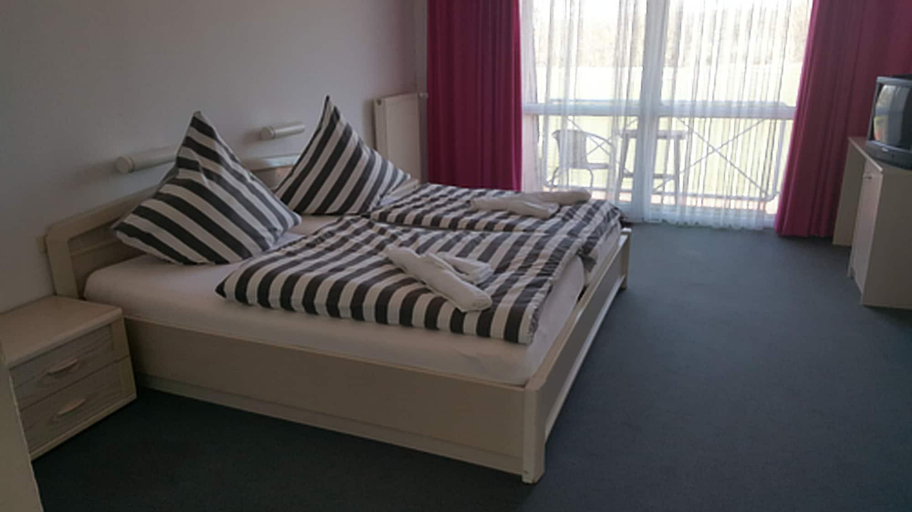 Bedroom 4, Hotel Restaurant Teichaue, Lüneburg