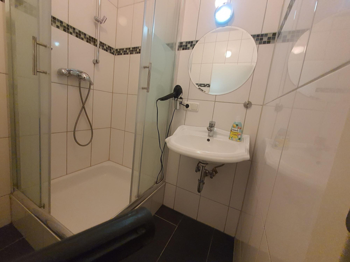 Bathroom 4, Ambiente By Next Inn, Hamburg