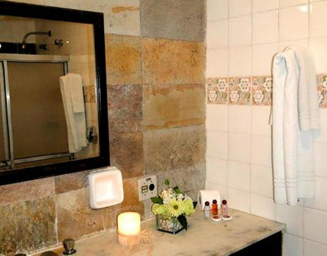 Bathroom 4, Ubatuba Palace Hotel, Ubatuba