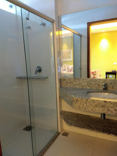 Bathroom 4, Ubatuba Palace Hotel, Ubatuba