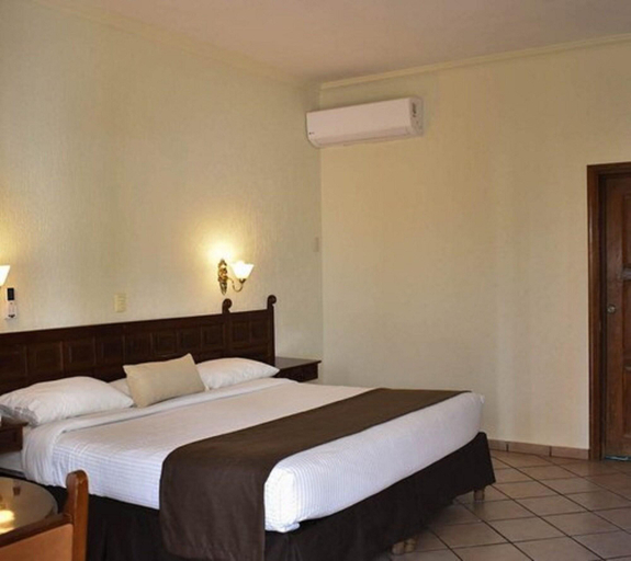 Bedroom 4, Hotel Sand's San Luis Potosí, San Luis Potosí