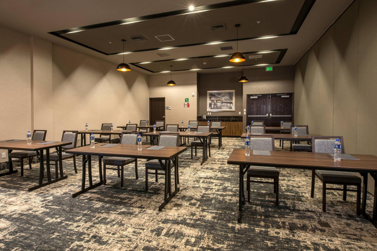 Food & Drinks 5, Courtyard by Marriott San Luis Potosi, Los Lagos, San Luis Potosí