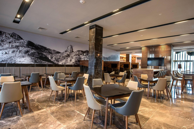 Food & Drinks 5, Courtyard by Marriott San Luis Potosi, Los Lagos, San Luis Potosí