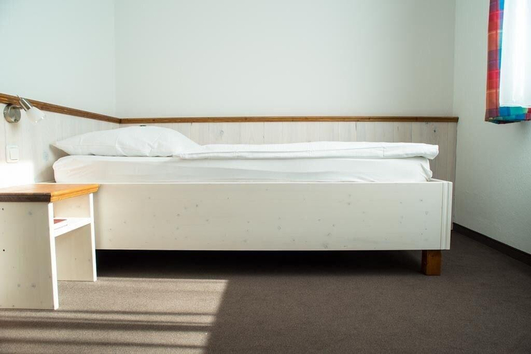 Bedroom 4, Hotel Landhaus Wesermarsch, Verden
