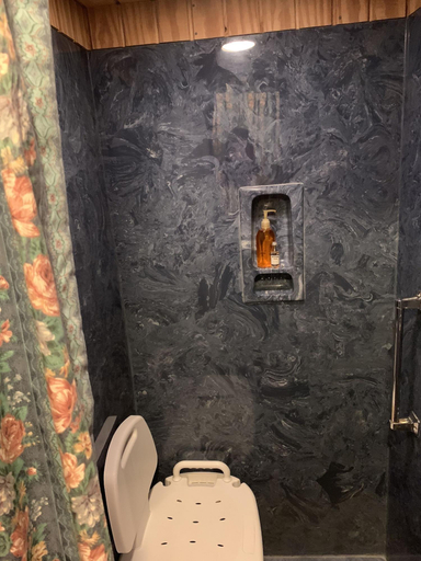 Bathroom 5, Kuebler Waldrip Haus B&B, Comal