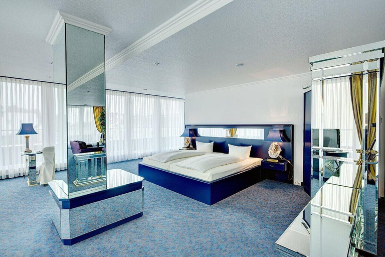 Bedroom 3, La Strada Hotel, Kassel