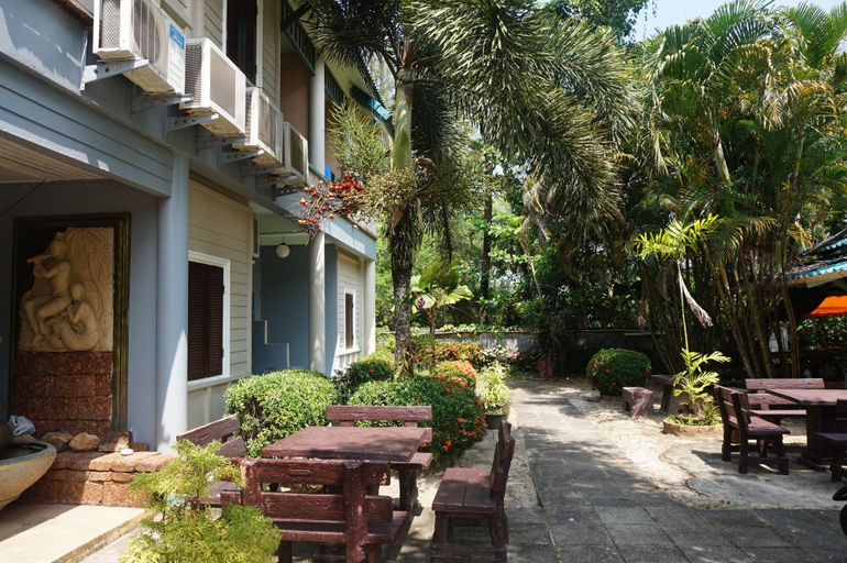 Public Area 1, SS Emerald Suite, Takua Pa