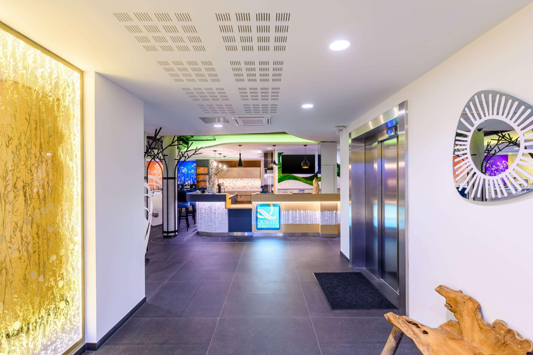 Public Area 4, Kyriad Prestige Amiens - Poulainville Spa, Somme