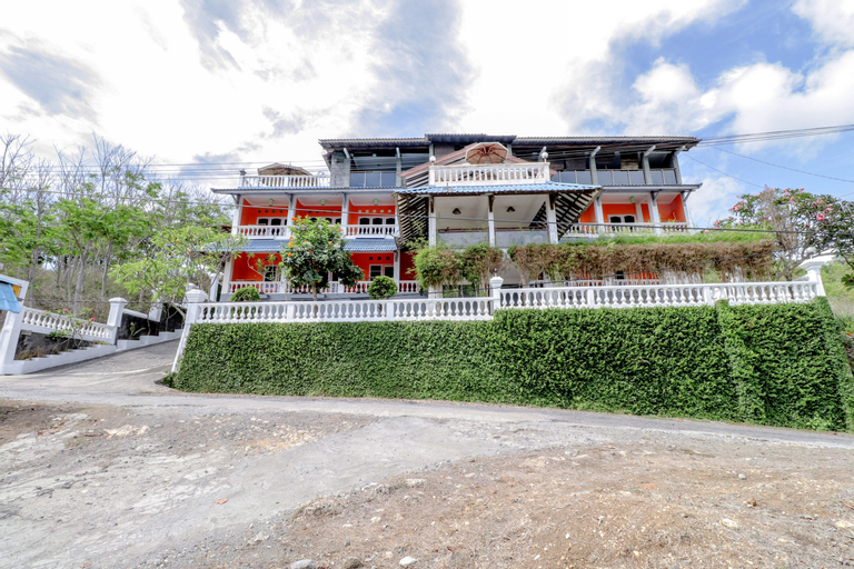 Adinda Beach Hotel and Villa by ZUZU, Bantul