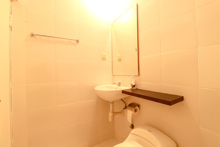 Bathroom 9