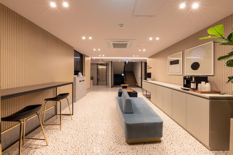 Public Area, Browndot Hotel, Dong