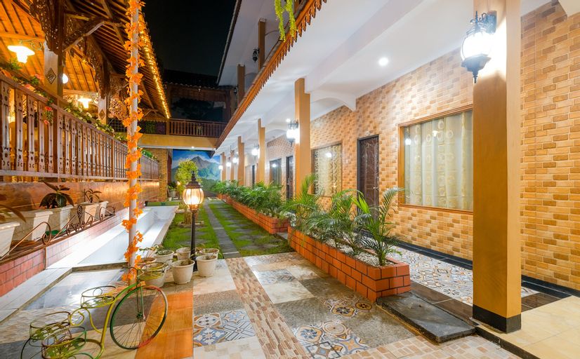 Exterior & Views 4, Sartini Inn Jogja, Sleman