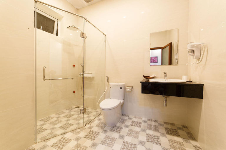 Bathroom 5, Rose Valley Hotel, Đà Lạt