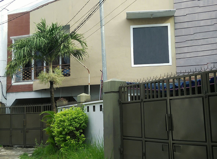 Exterior & Views, Homestay Excellent Doho Women Only, Surabaya