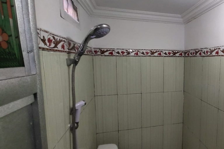 Bathroom 6