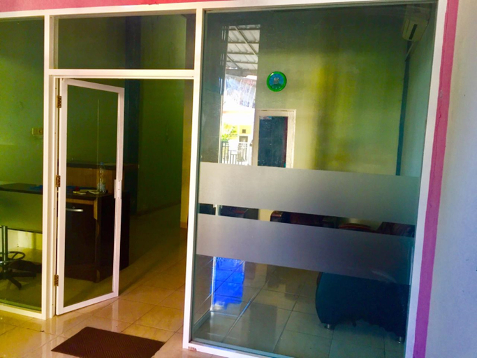 Others, Homestay Badak, Makassar
