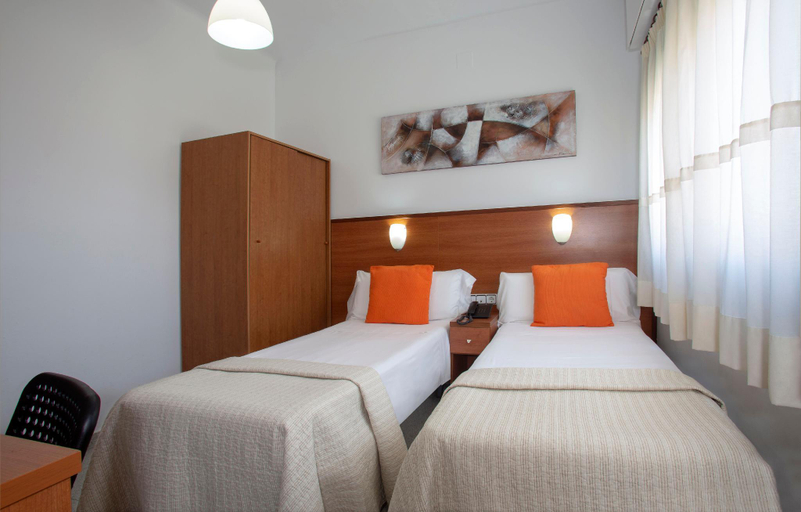 Bedroom 3, Hostal Sans, Barcelona