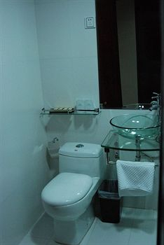 4, The Overseas Chinese Building Hotel, New Territories
