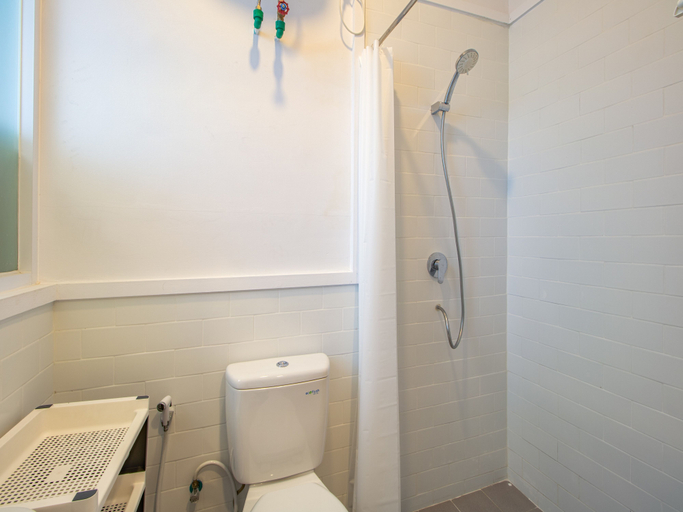 Bathroom 5, Homestay 8 - CBC Tangerang, Tangerang