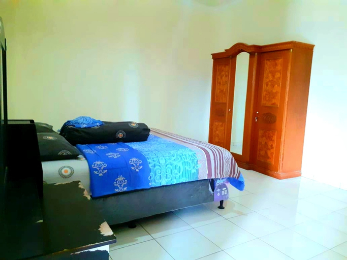 Villa D'Mona Puncak with Private Pool, Bogor