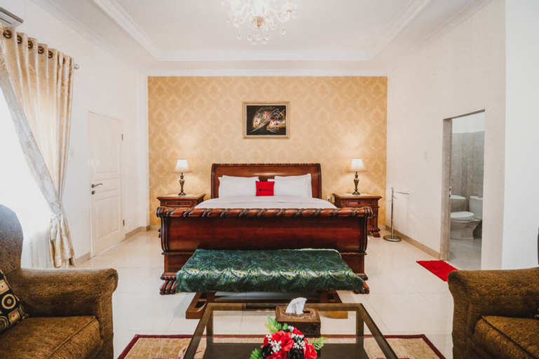 RedDoorz Plus Syariah near Brigjend Katamso Medan, Medan