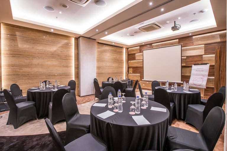 Ashley Hotel Jakarta, Central Jakarta