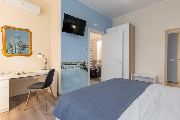 Bedroom 2, B&B Domus Fluminis, Verona