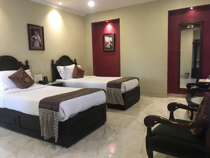 Bedroom, Hotel Pratap Palace, Chittaurgarh