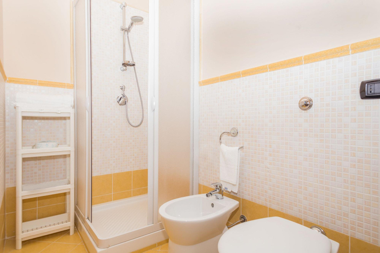 Bathroom 5, B&B Montemare, Agrigento