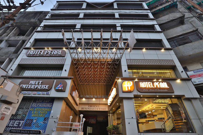 Food & Drinks 5, Hotel Pearl, Vadodara