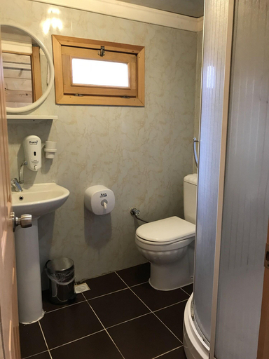 Bathroom 5, ピリタ バンガロー & レストラン, Ardeşen