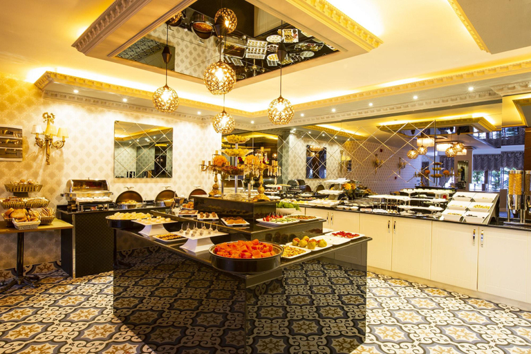 Food & Drinks 5, Real King Residence Hotel, Yomra
