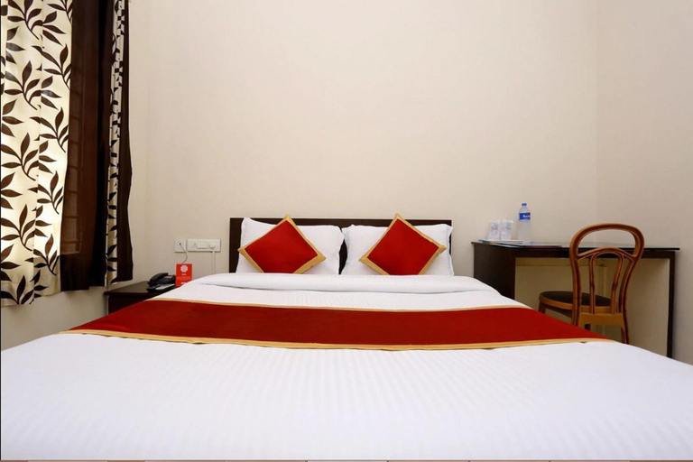 Bedroom 3, Saravana Inn, Thiruvananthapuram
