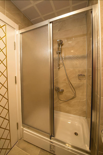Bathroom 4, Kars-i Sirin Hotel, Merkez